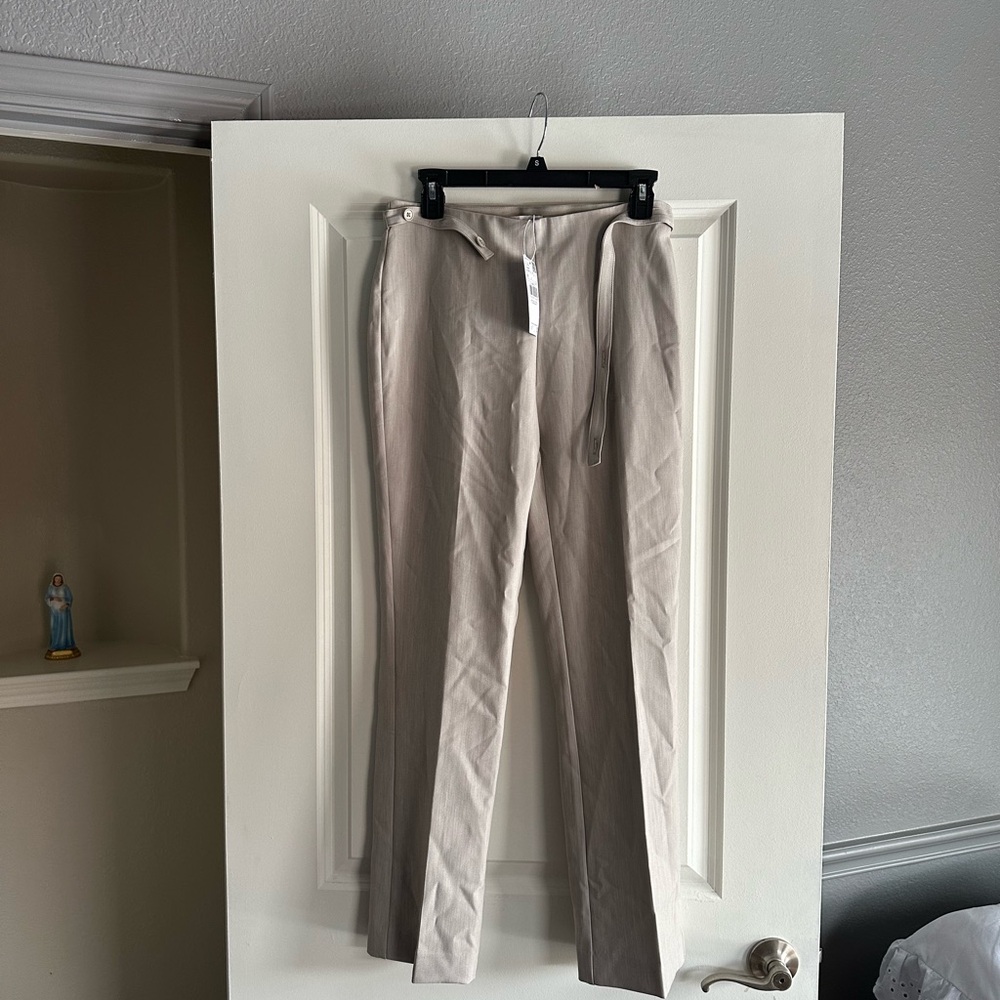 Mango (MNG) Light Gray / Greige Dress Pants – Size 6 (EU 38)
